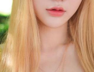 在线角落潜伏，Son Ye Eun皮衣美图，垂涎与惊艳同在。